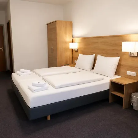 Hotel Allee 25-3